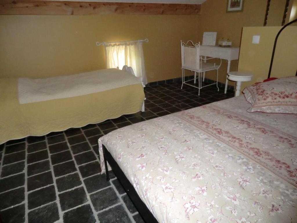 La Bastide De Fontaille Bed & Breakfast Saint Felicien Ruang foto